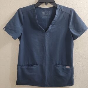 FIGS Women's Casma Three-Pocket Scrub Top in XS
